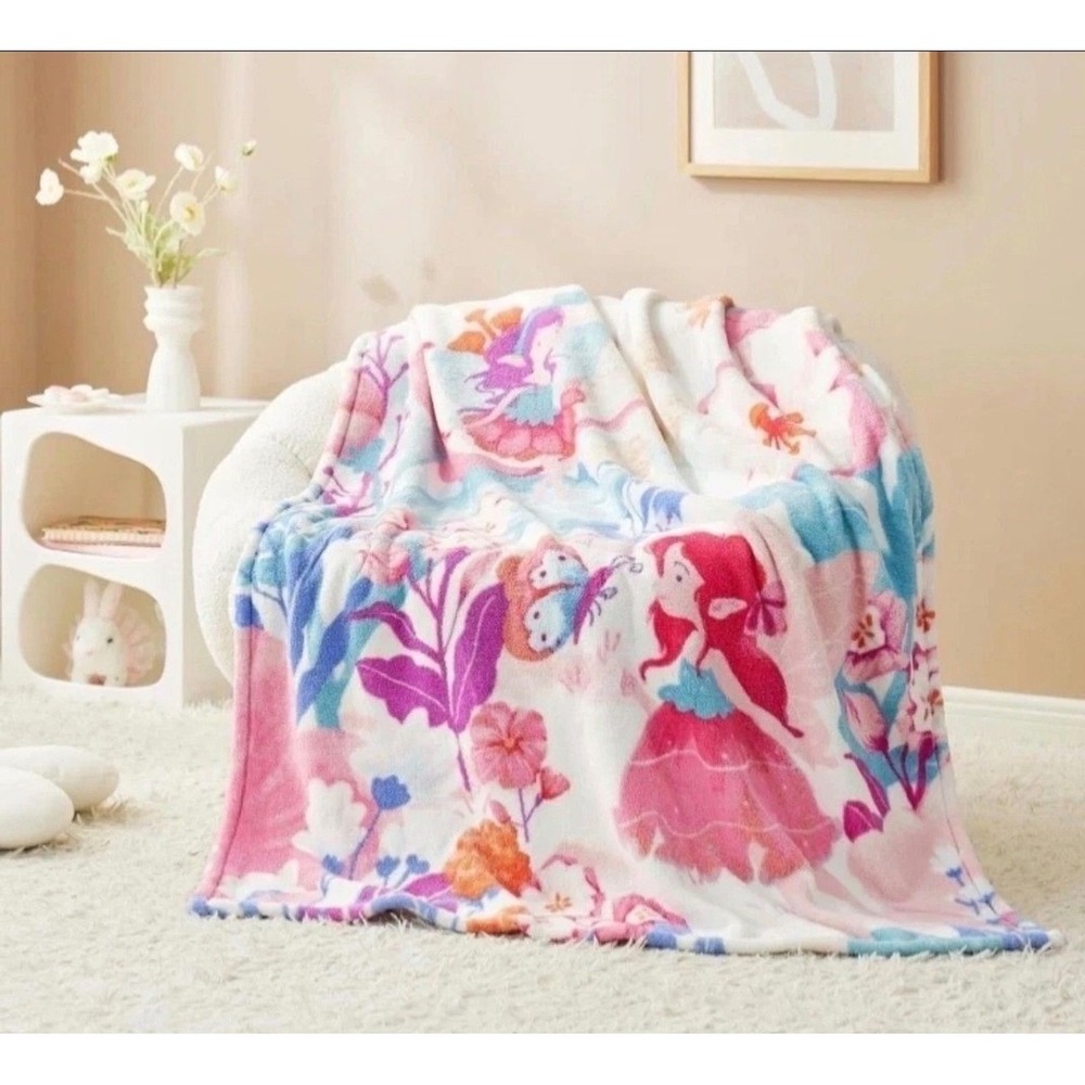 Cozy Bliss Garden Elf Fairy Floral Print Plush Throw Blanket 43x59 Pink Blue New - Picture 2 of 4